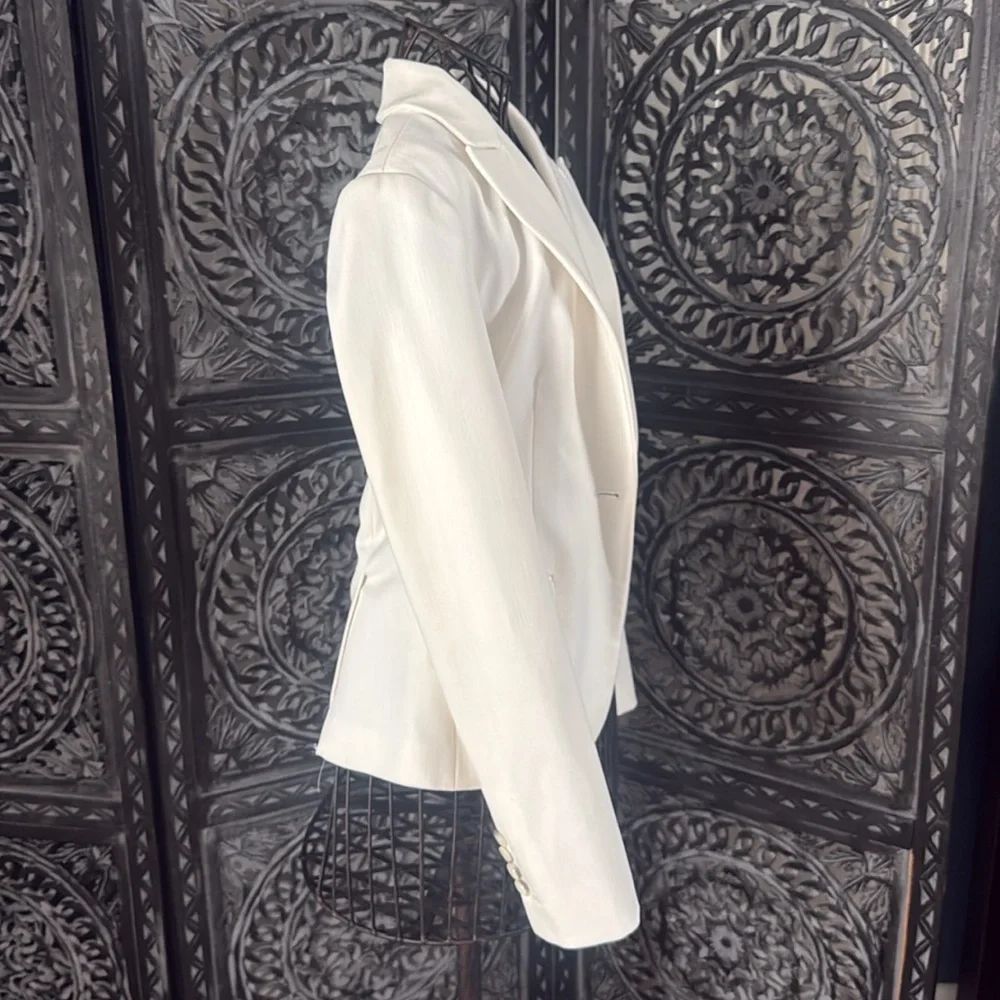 Express well made blazer classy white. like new. size 2 - Picture 7 of 10